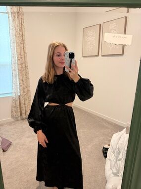 NWT Lush Silk Black Cutout Long Sleeve Maxi Dress Small